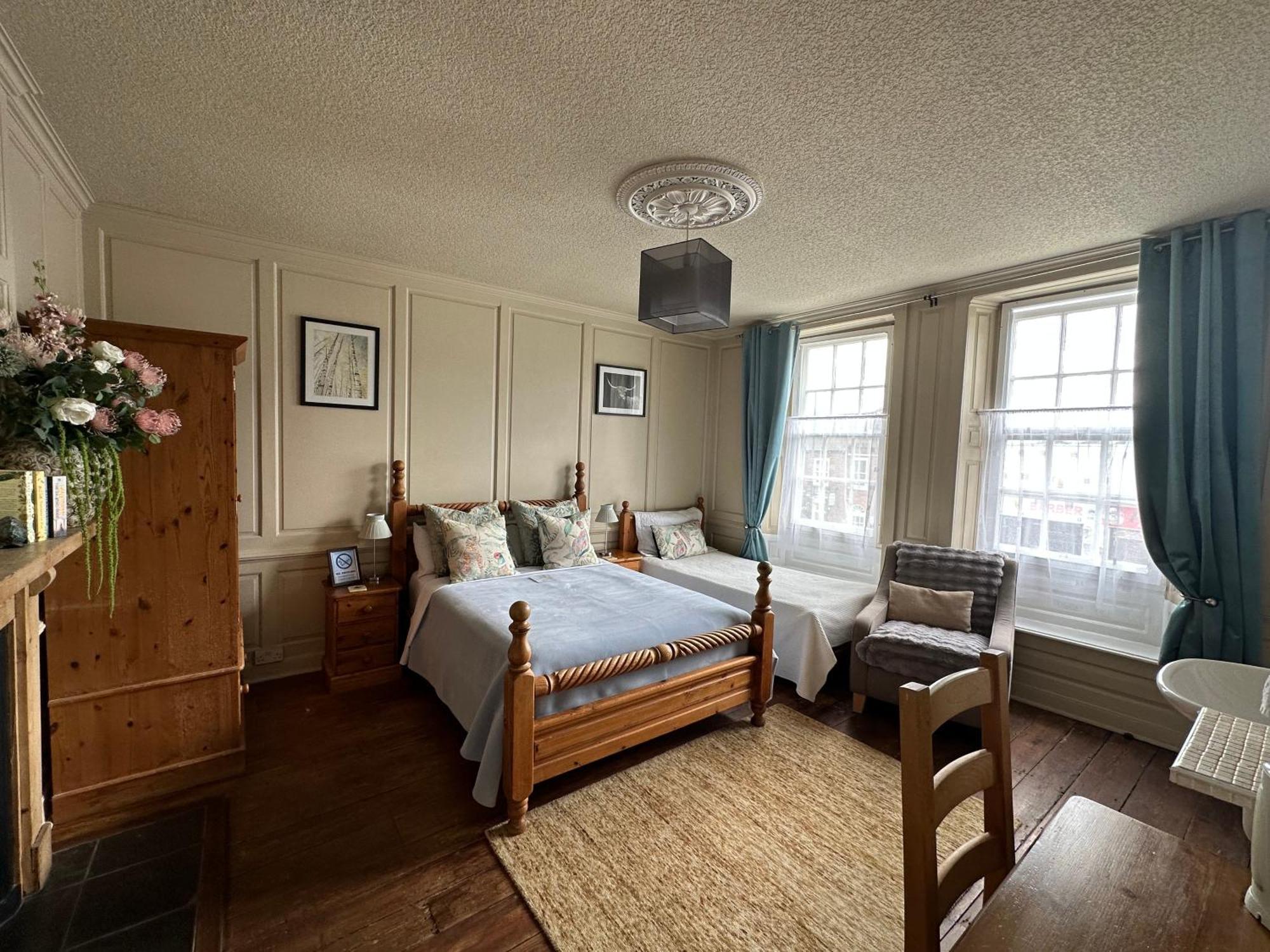 The Mansion House Hotel Холбич Экстерьер фото